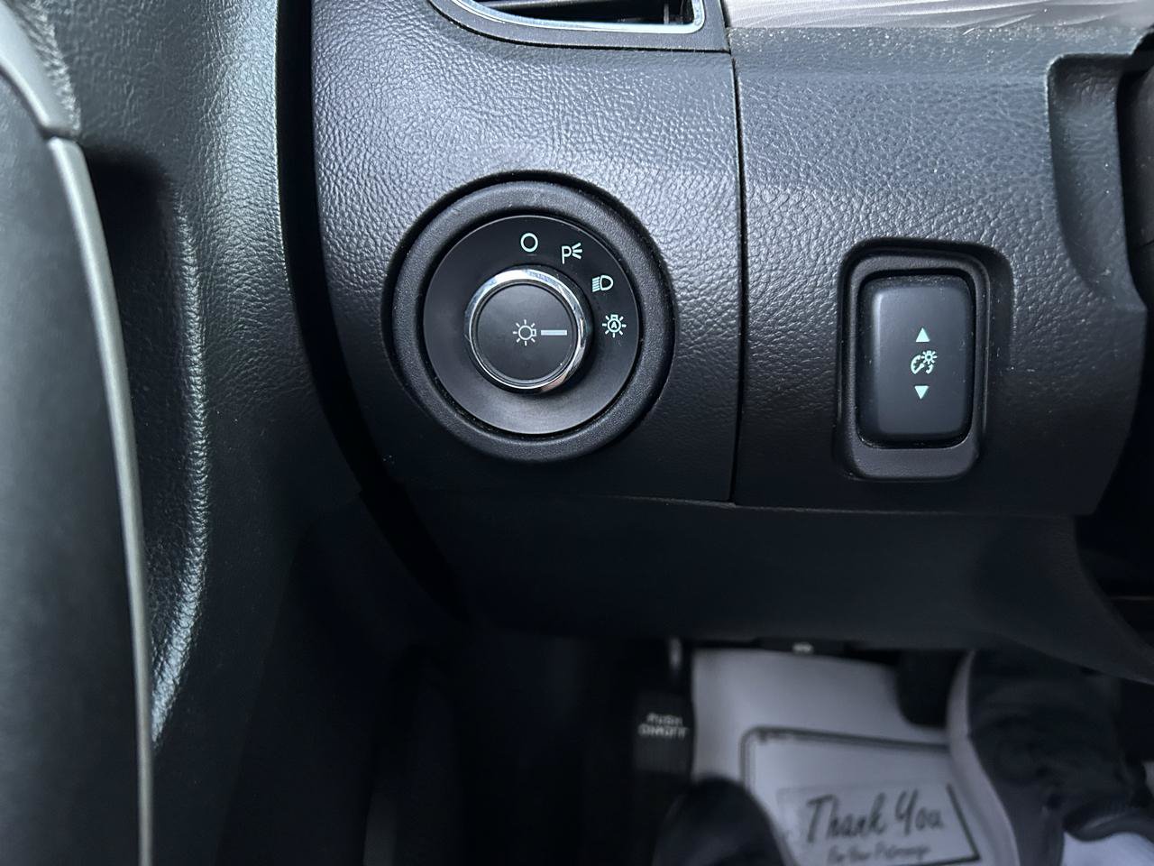 Used 2013 Ford Taurus SEL FWD image 24