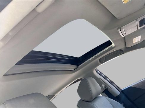 Certified 2024 Honda Accord EX image 25