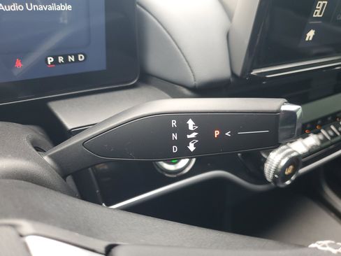 Certified 2025 Honda Prologue Elite image 34