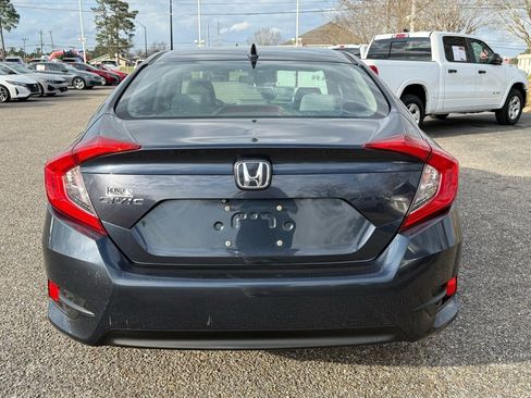 Used 2017 Honda Civic EX image 6