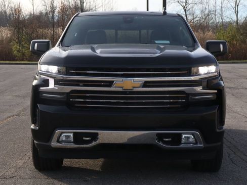 Used 2020 Chevrolet Silverado 1500 High Country w/ Technology Package image 5