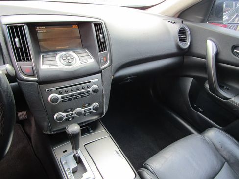 Used 2011 Nissan Maxima 3.5 SV w/ Sport Pkg image 11