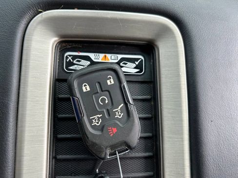 Used 2018 GMC Yukon Denali w/ Open Road Package AWD/4WD image 41