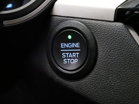 Used 2022 Ford Escape SEL image 37