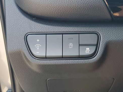 New 2026 Kia Seltos S FWD image 19