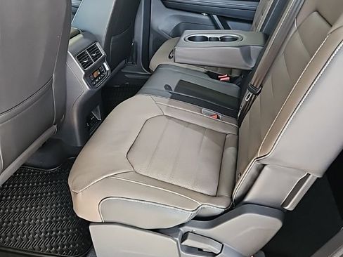 New 2026 Volkswagen Atlas SEL AWD/4WD image 25