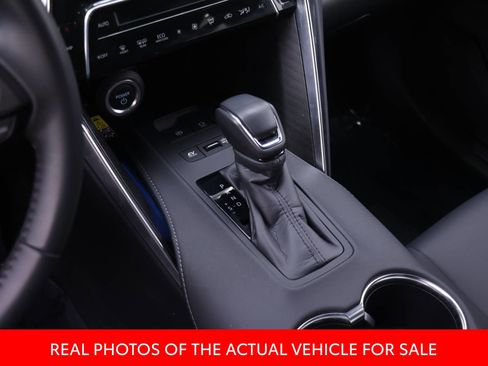 Used 2024 Toyota Venza Nightshade AWD/4WD image 12