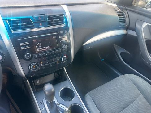 Used 2015 Nissan Altima 2.5 S w/ Power Driver Seat Package FWD image 36