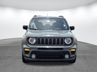 Used 2021 Jeep Renegade Latitude FWD video 2