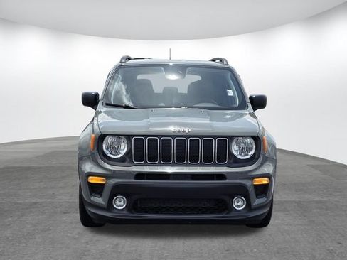 Used 2021 Jeep Renegade Latitude FWD image 2