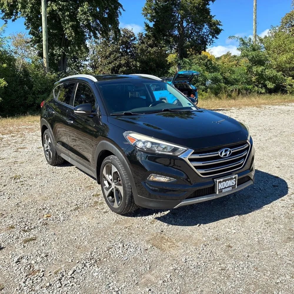 Used 2017 Hyundai Tucson Limited w/ Cargo Package AWD/4WD image 12