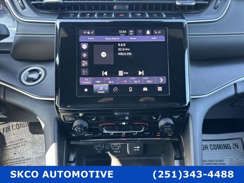 Used 2024 Jeep Grand Cherokee Altitude image 16