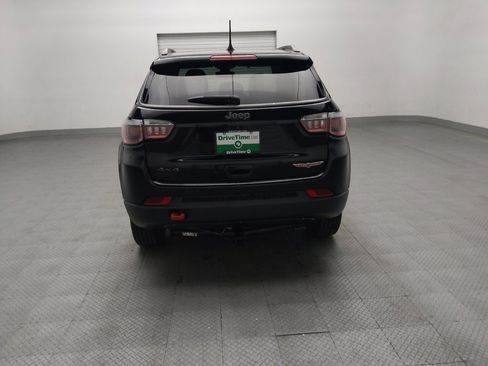 Used 2018 Jeep Compass Trailhawk AWD/4WD image 6