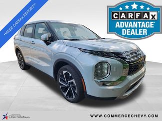 Used 2024 Mitsubishi Outlander SE AWD/4WD video 1