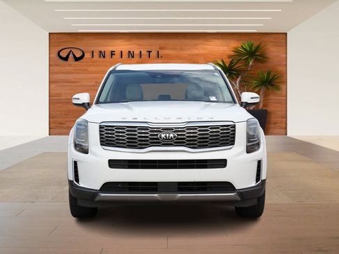Used 2020 Kia Telluride EX image 2