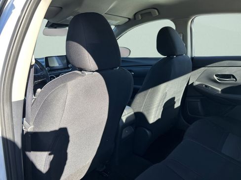 Used 2024 Nissan Sentra SV image 31