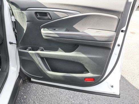 Used 2022 Honda Pilot TrailSport image 40