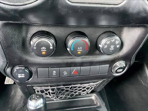 Used 2017 Jeep Wrangler Sport w/ Quick Order Package 24S AWD/4WD image 23