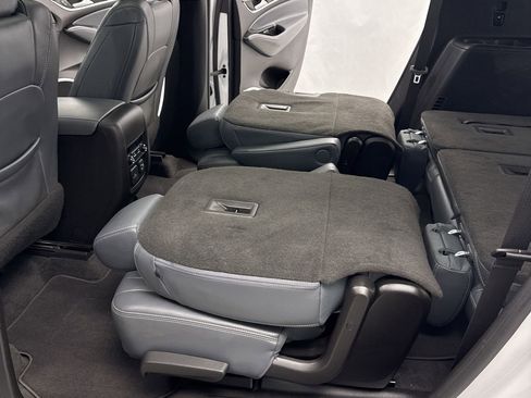 Used 2020 Buick Enclave Essence w/ Sound and Sites Package image 48