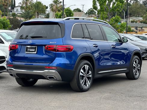 New 2025 Mercedes-Benz GLB 250 4MATIC image 3