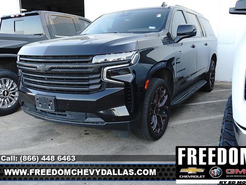 Used 2023 Chevrolet Suburban High Country w/ Max Trailering Package RWD image 3