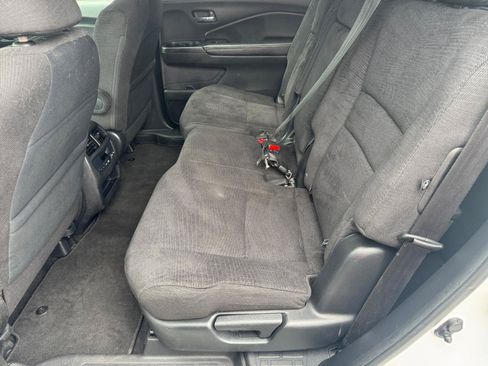 Used 2018 Honda Pilot EX image 6