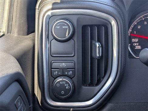 Used 2022 Chevrolet Silverado 1500 LT image 21