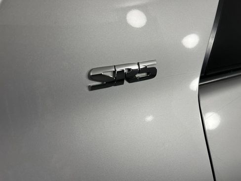Used 2021 Toyota 4Runner SR5 AWD/4WD image 3