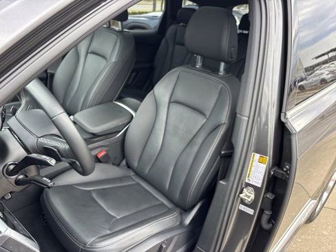 Used 2025 Audi Q7 3.0T Premium Plus AWD/4WD image 23