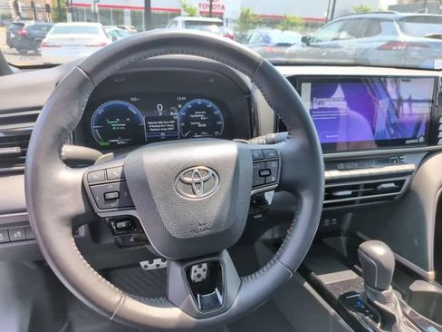 Used 2025 Toyota Camry XSE FWD image 22