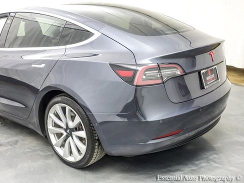 Used 2019 Tesla Model 3 Standard Range Plus image 8