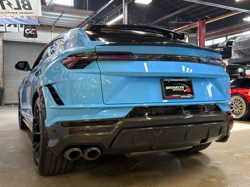 Used 2024 Lamborghini Urus Performante AWD/4WD image 10