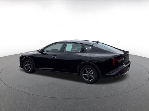 Used 2025 Kia K4 LXS image 10