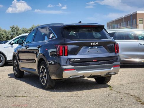 New 2026 Kia Sorento S w/ S Panoramic Sunroof Package FWD image 3