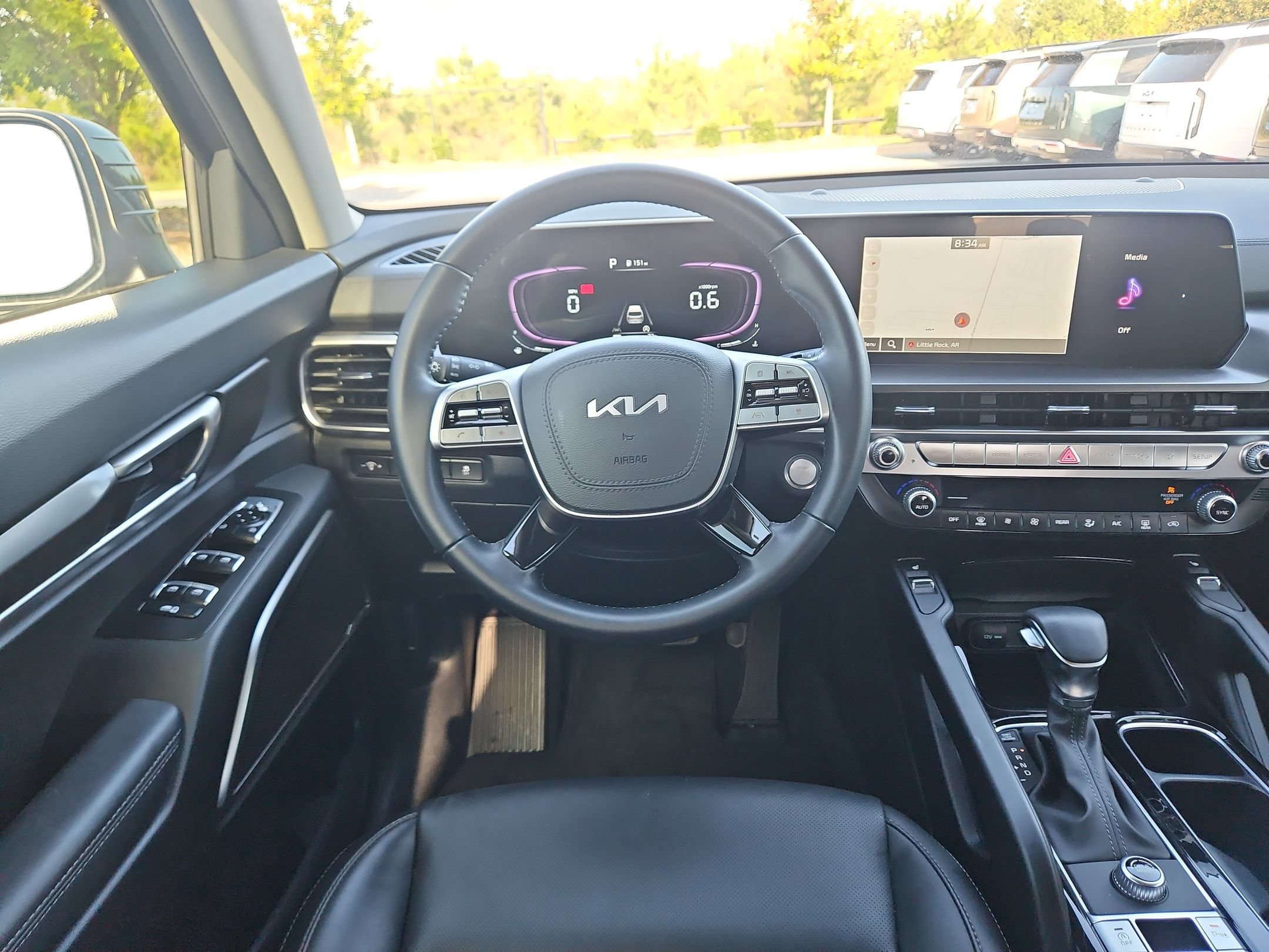 Used 2025 Kia Telluride S FWD image 9