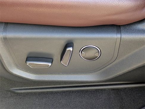 Used 2024 Ford Expedition Max Limited image 21