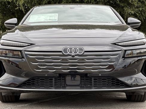 New 2025 Audi A6 e-tron Premium Plus AWD/4WD image 6