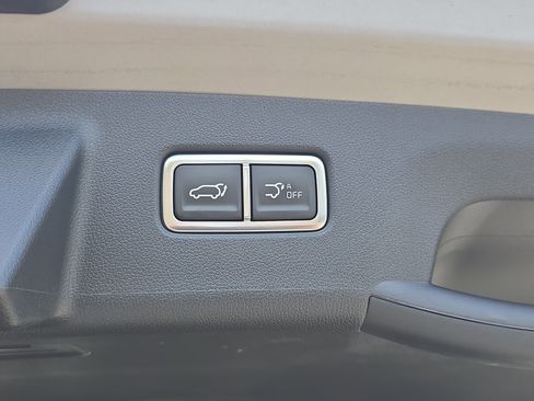 Used 2025 Kia Sorento SX Prestige w/ Olive Brown Leather Package image 11