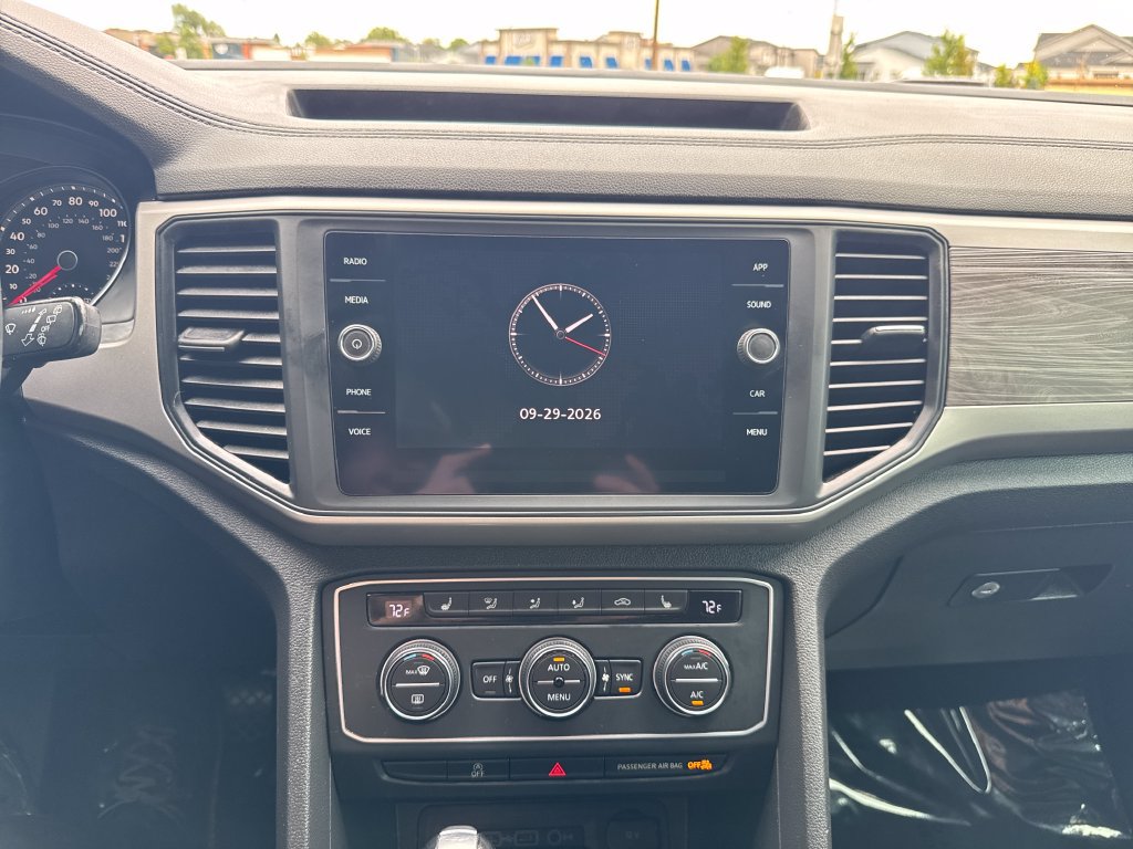 Used 2020 Volkswagen Atlas Cross Sport SE AWD/4WD image 17
