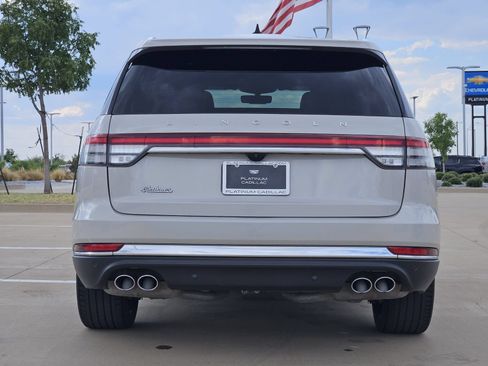 Used 2024 Lincoln Aviator Reserve w/ Equipment Group 201A RWD image 8