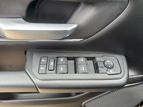 Used 2025 RAM 1500 Big Horn AWD/4WD image 23
