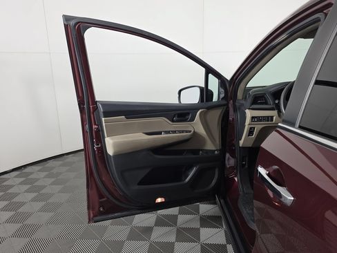 Used 2020 Honda Odyssey EX image 21