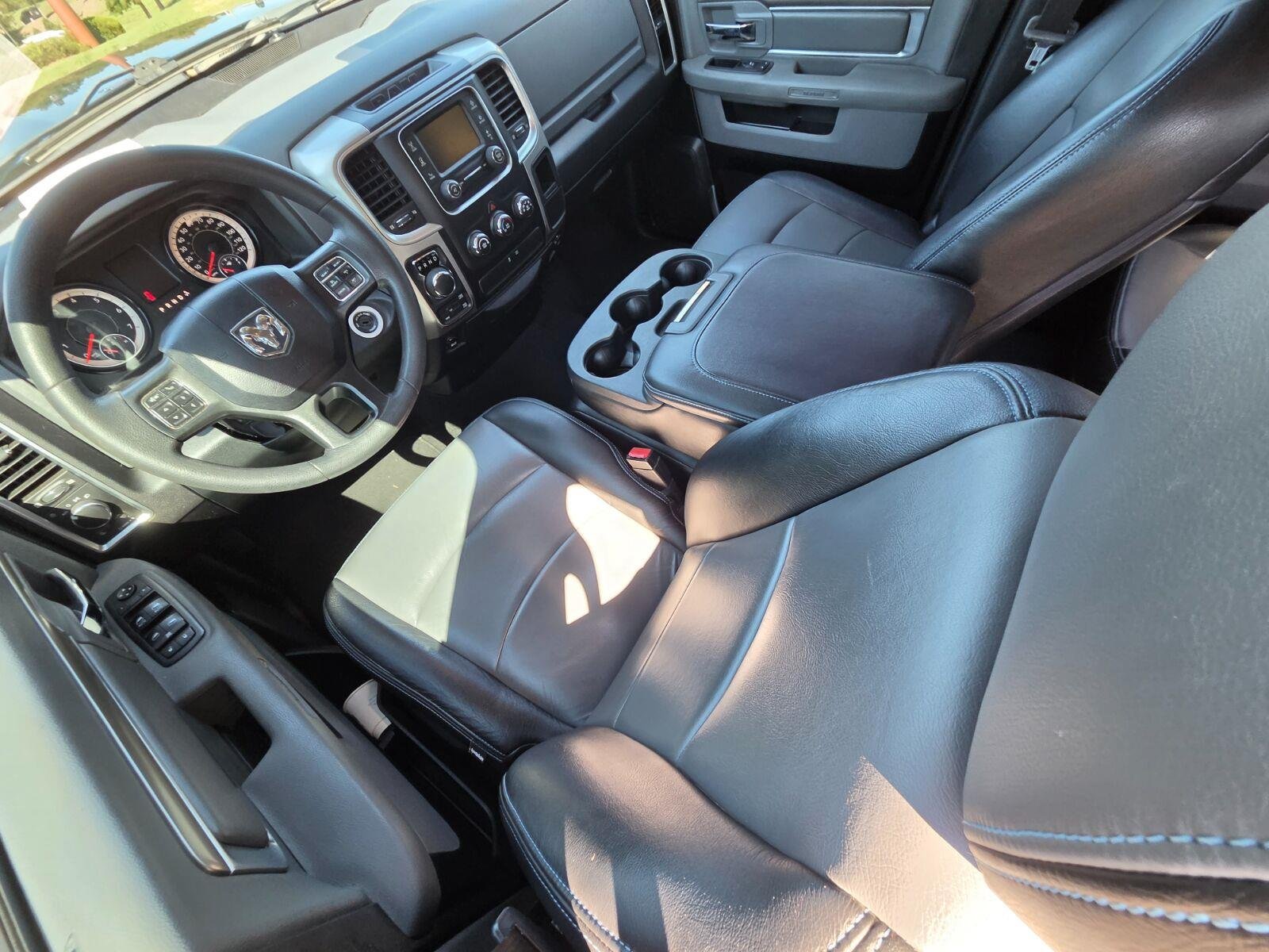 Used 2017 RAM 1500 Classic SLT AWD/4WD image 10