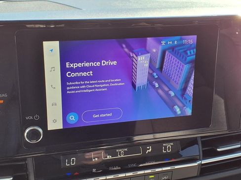 Certified 2025 Toyota Sienna LE image 11