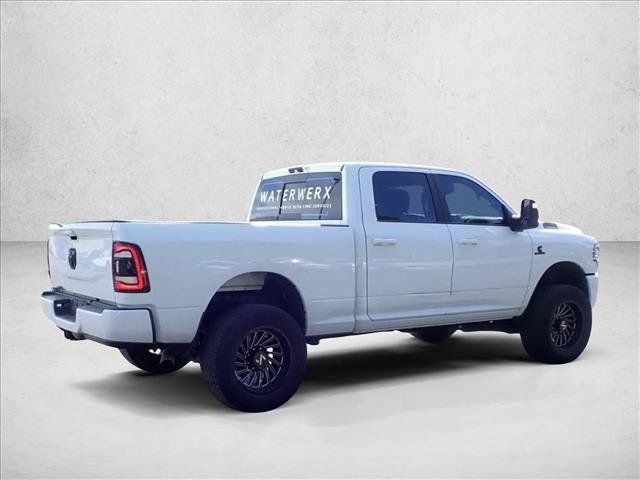 Used 2024 RAM 2500 Big Horn w/ Night Edition AWD/4WD image 3