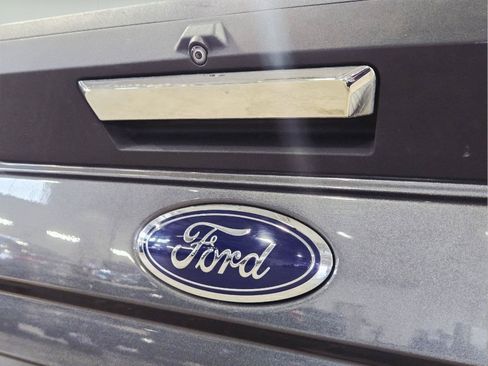 Used 2020 Ford F350 XLT w/ XLT Premium Package AWD/4WD image 17