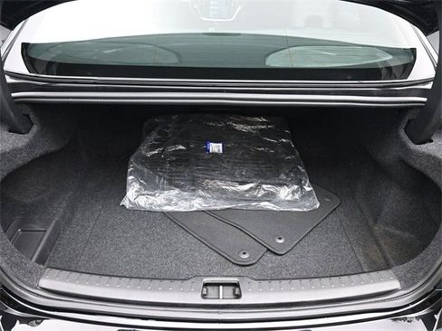 Used 2024 Volvo S60 B5 Plus image 30