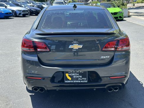 Used 2017 Chevrolet SS RWD image 8
