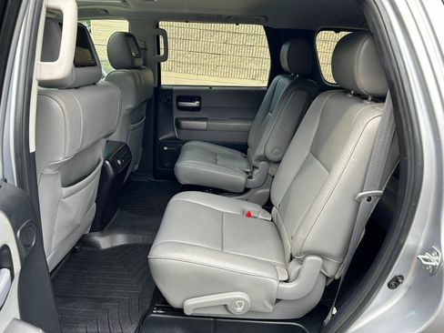 Used 2014 Toyota Sequoia Limited AWD/4WD image 13