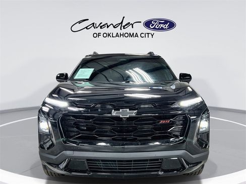 Used 2025 Chevrolet Equinox RS w/ Convenience Package III image 3